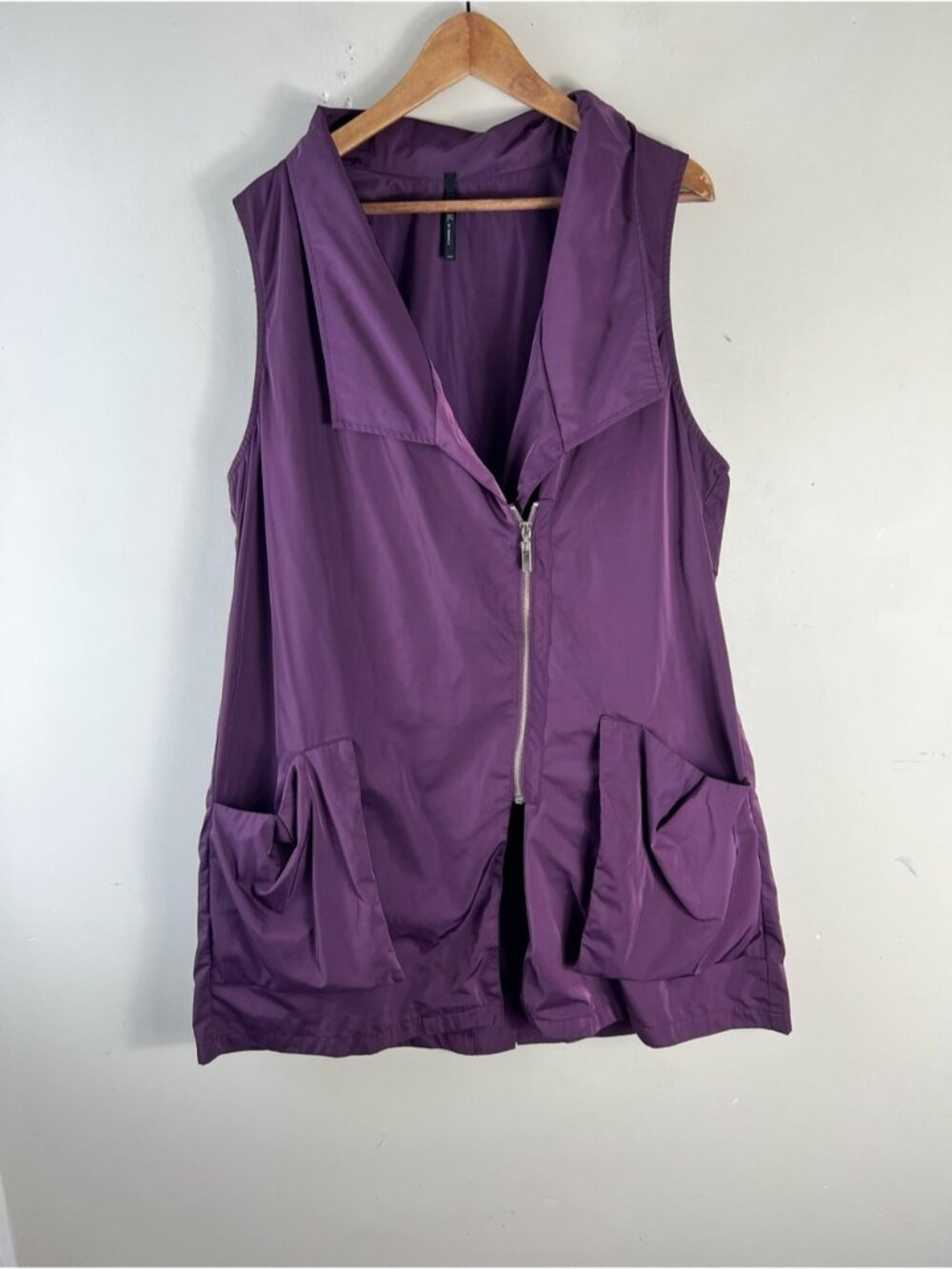 IC By Connie K Purple Sleeveless Vest Size XL Art To Wear Lagenlook Zip Pockets
